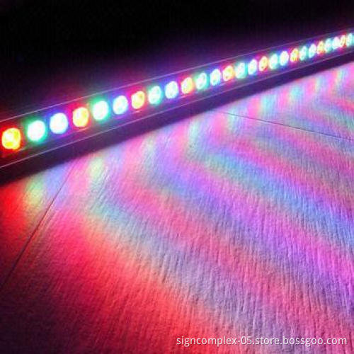 LED Wall Washer with High-efficiency PMMA Optical Lens and Compatible with DMX512 Protocol